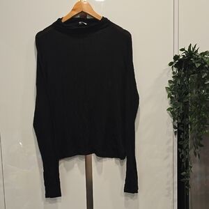 Wilfred black  mock neck long sleeve sweatshirt